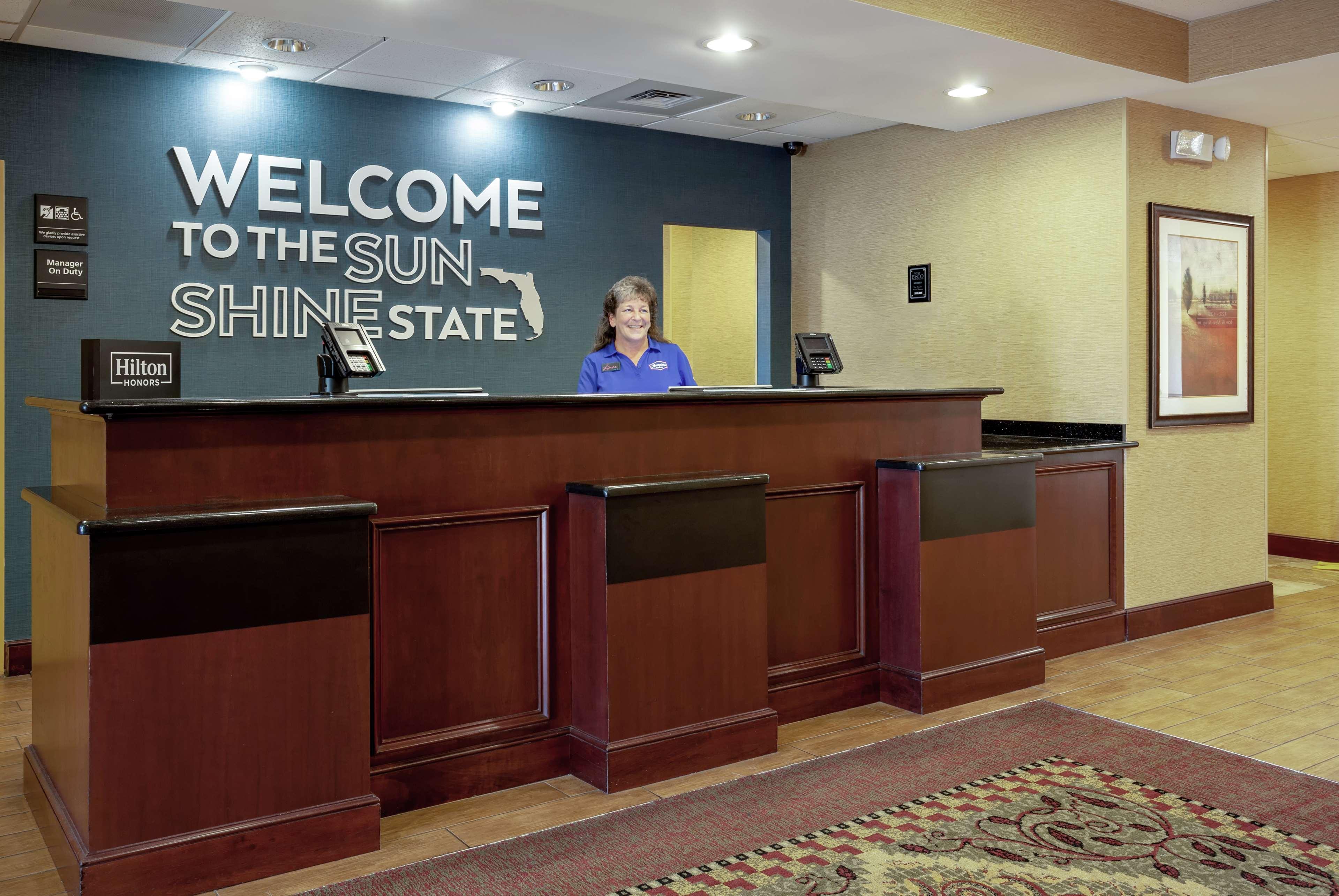 Hampton Inn & Suites Port Richey Exterior foto