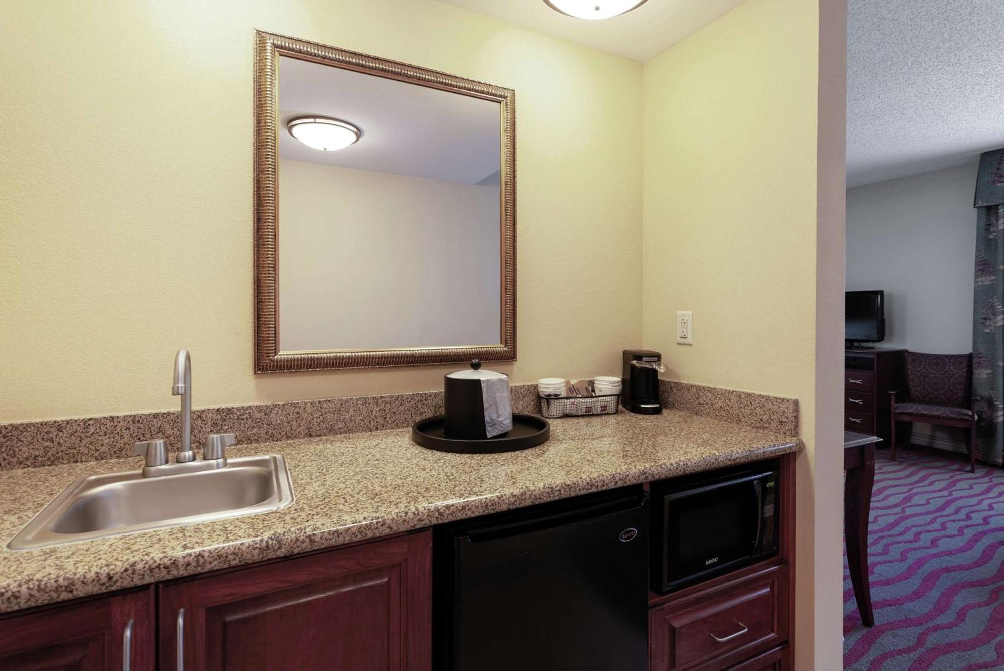 Hampton Inn & Suites Port Richey Exterior foto